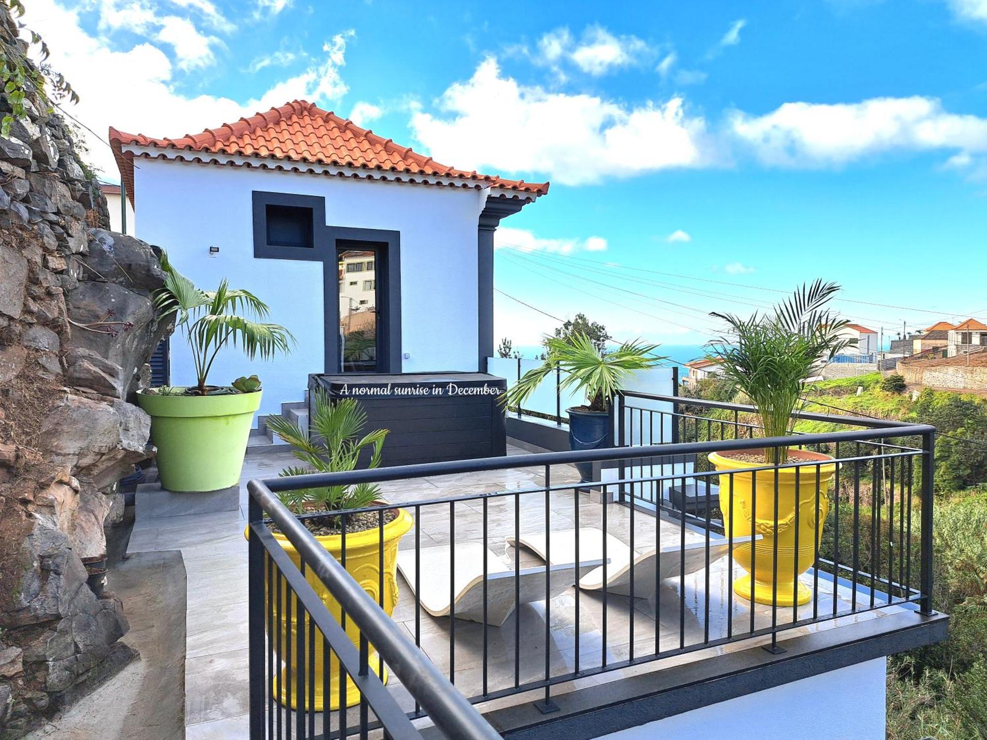 Espirito Do Mar - Premium Villa With Jacuzzi Estreito Da Calheta Exteriör bild