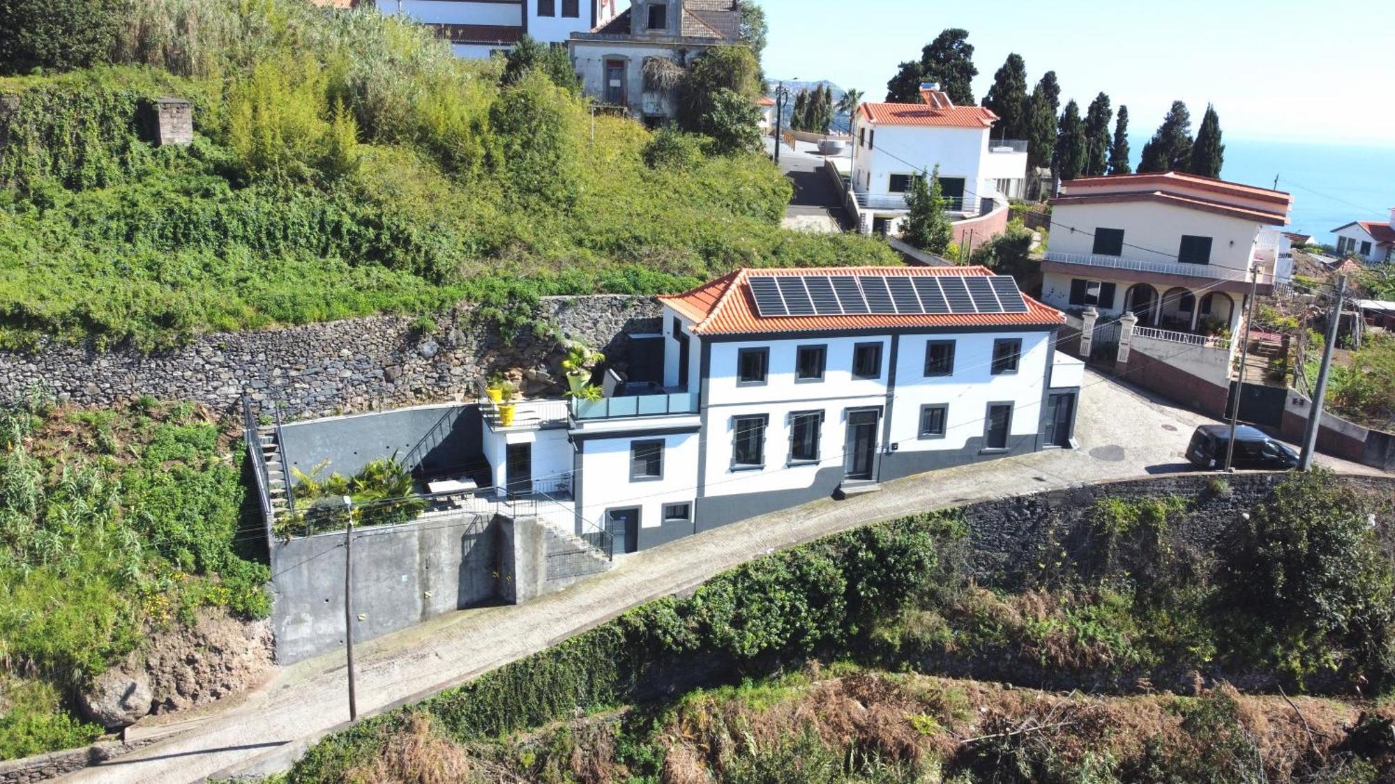 Espirito Do Mar - Premium Villa With Jacuzzi Estreito Da Calheta Exteriör bild